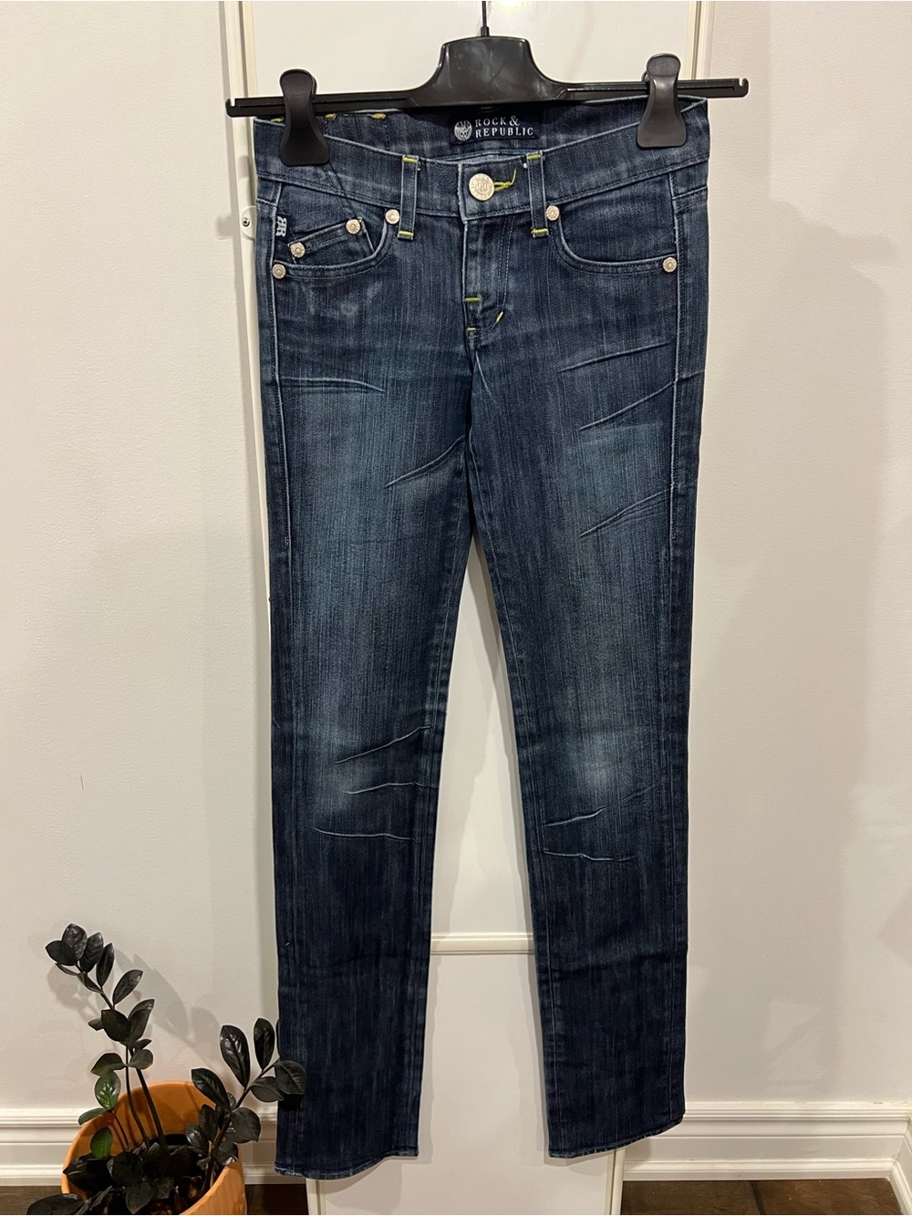 Rock & Republic Logo Skinny Jeans Y2K Era